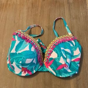 🌵3/$15 🌵 Swim top / d/dd cup